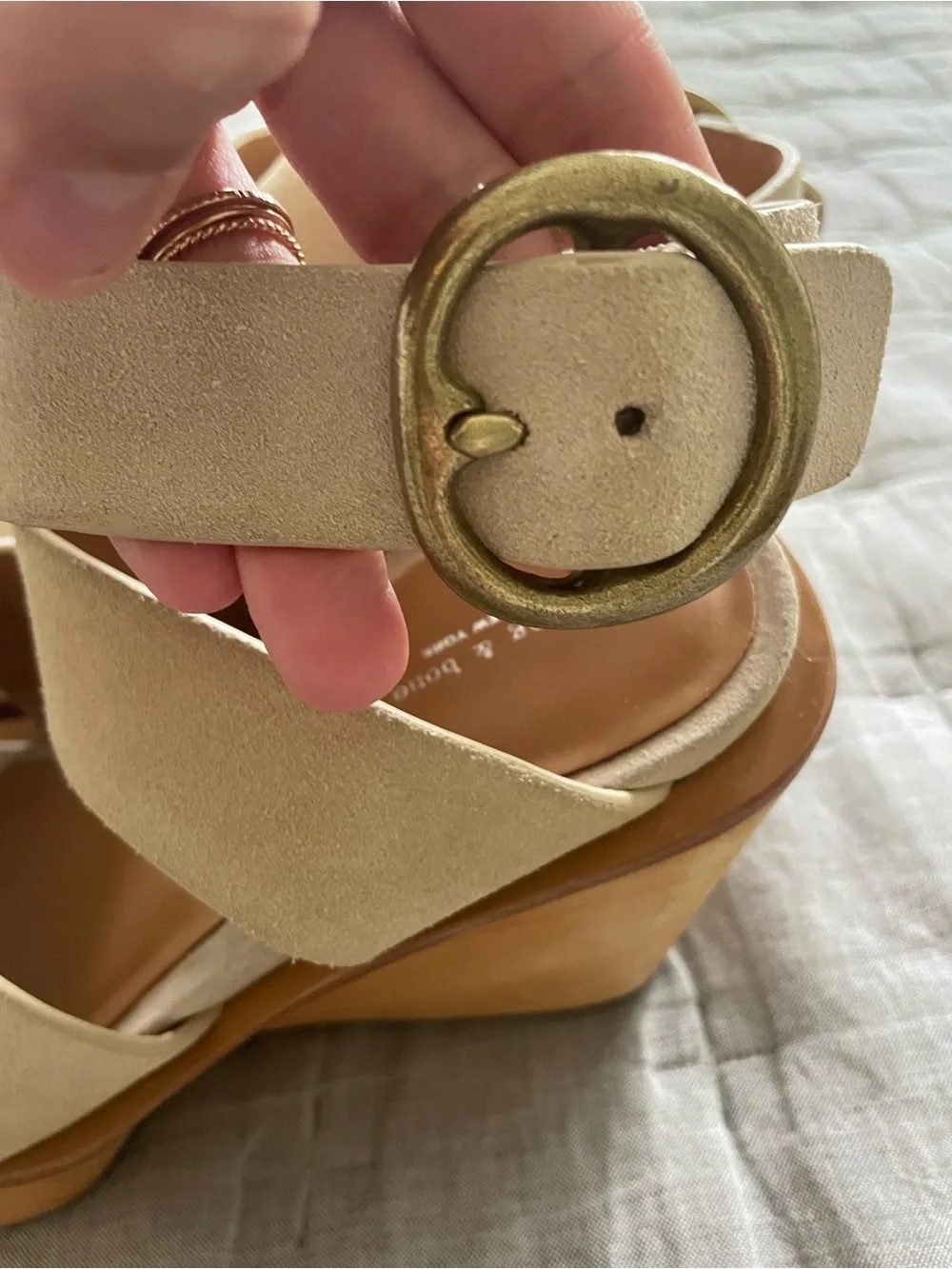 Rag & Bone Santiago Suede Wedge Wrap Sandals in natural, size 8.5 (Eur 39)